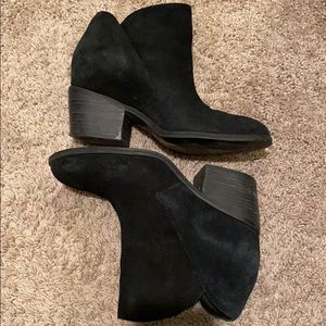 Jessica’s Simpson Booties